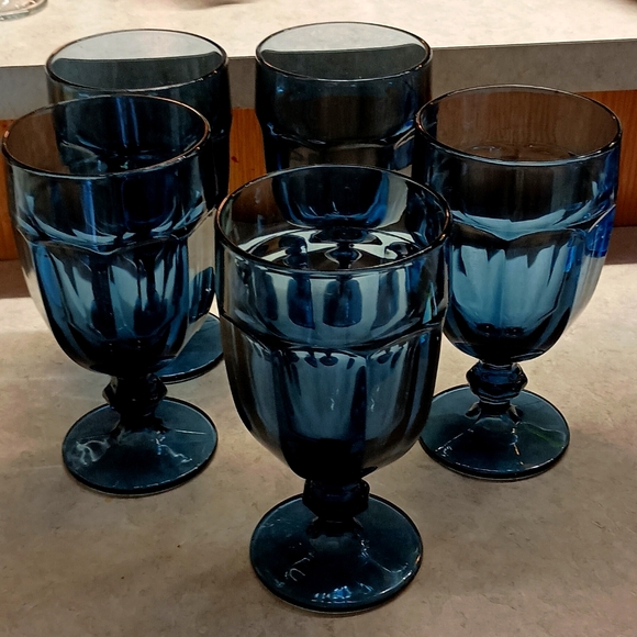 Libbey Other - Libbey Dusky Blue Duratuff set of 4 water/ice-tea goblets. Near perfect!